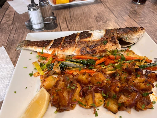Karo Fisch photo 2